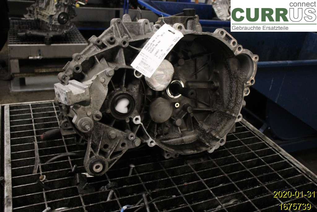 VOLVO V70      08-13 Skrzynia 6-biegowa 36001863 D5204T2