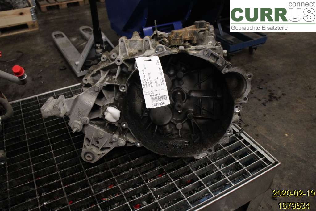 VOLVO V70      08-13 Skrzynia 6-biegowa 36001863 D5204T2