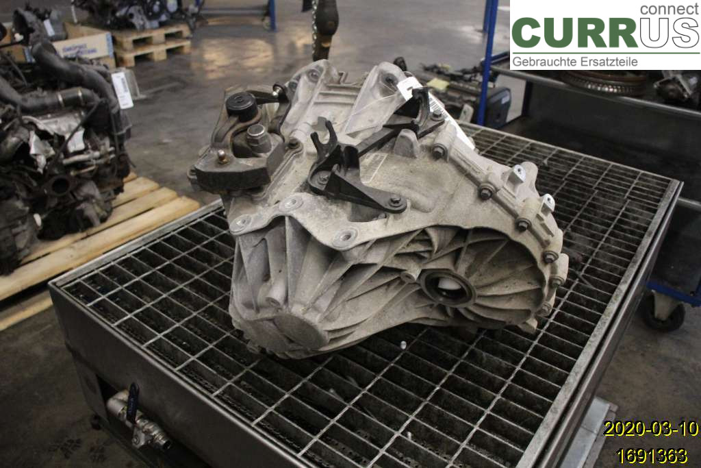 VOLVO V70    14-16 6-Gang-Getriebe 36010266 D4204T5