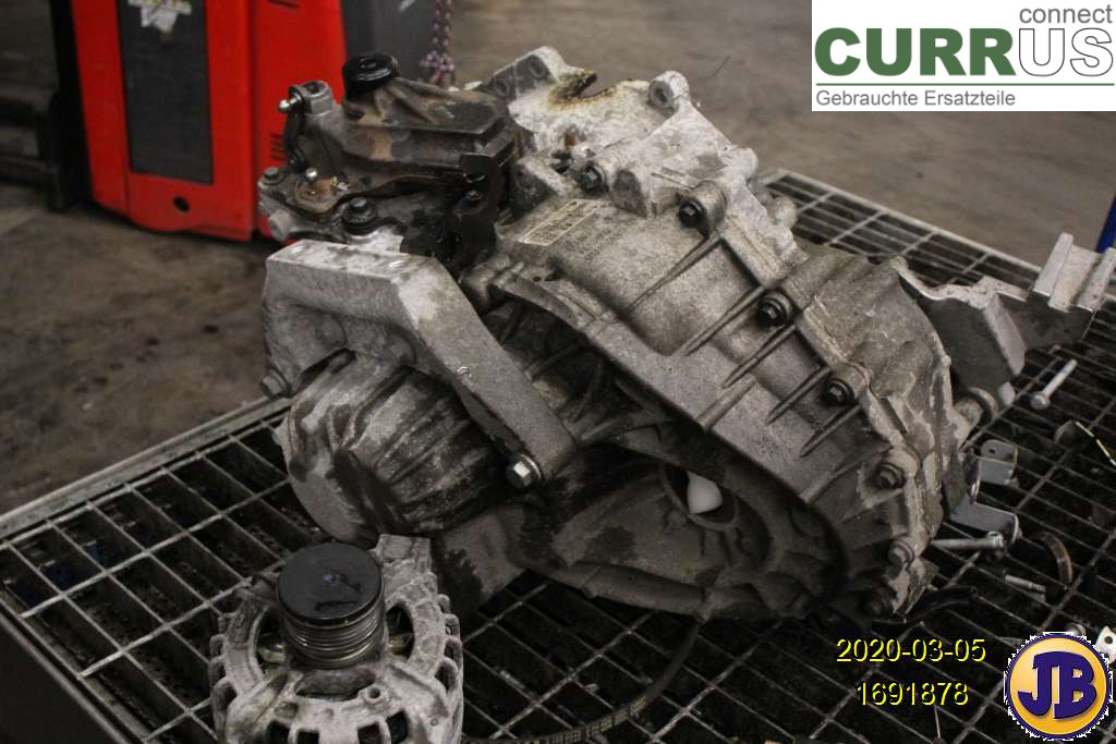 VOLVO V60  11-13 Skrzynia 6-biegowa 36001863 D5204T3