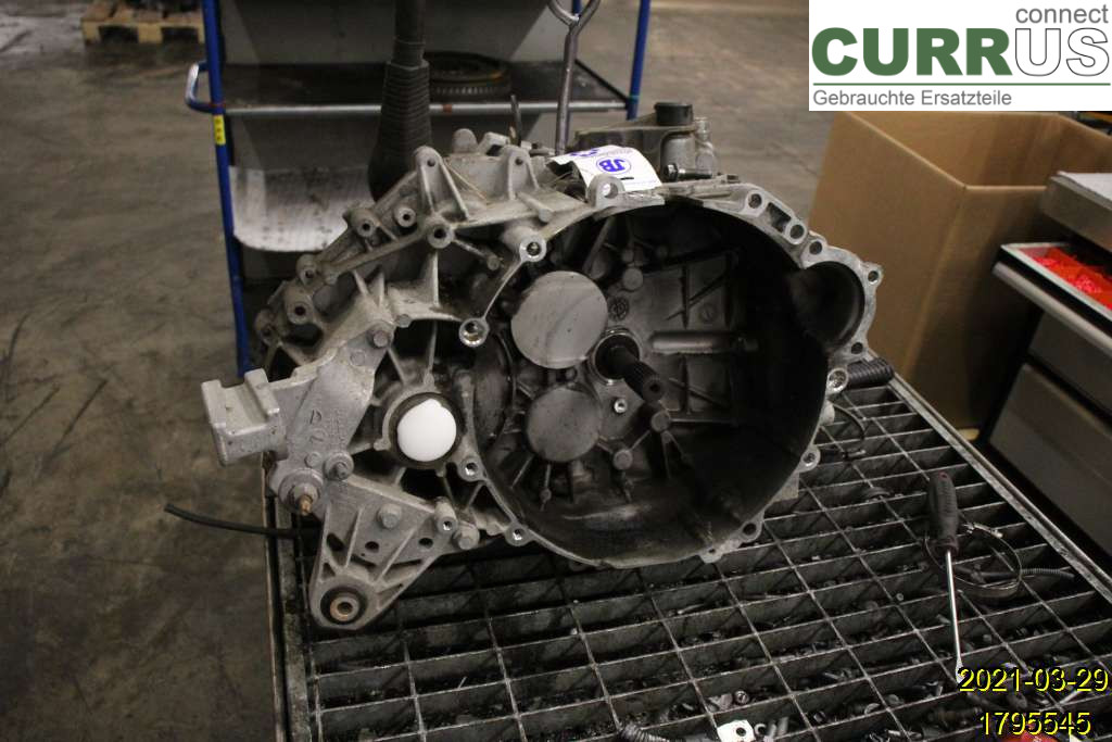 VOLVO S60      11-13 6-växlad växellåda 36000614 D5204T3