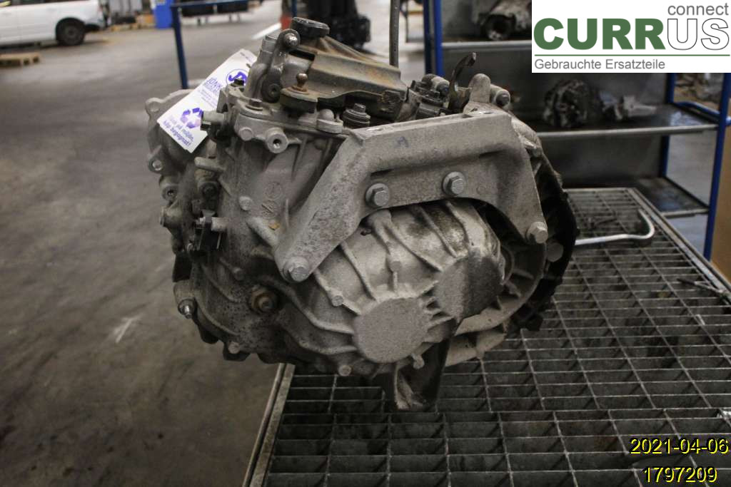 VOLVO V60  11-13 Skrzynia 6-biegowa 36001863 D5204T3