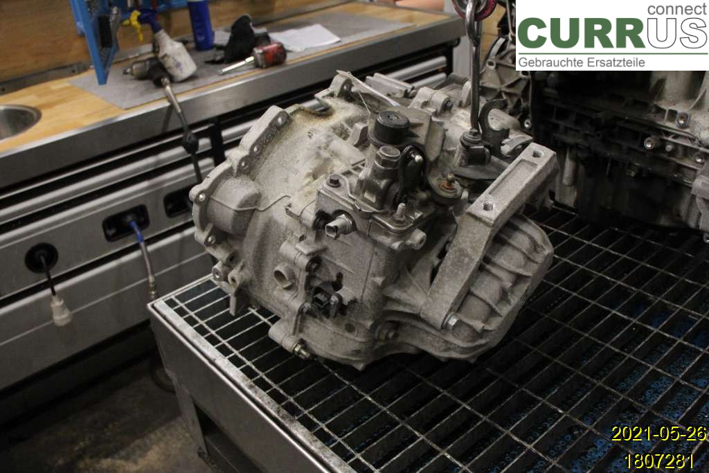 VOLVO V60  11-13 Gearbox (6-speed) 36000614 D5204T7