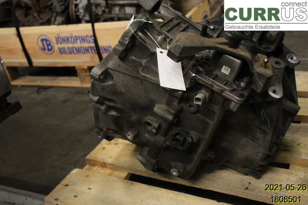 VOLVO V40  CROSS COUNTRY 13-19 Gearbox (6-speed) 36012464 D4204T14