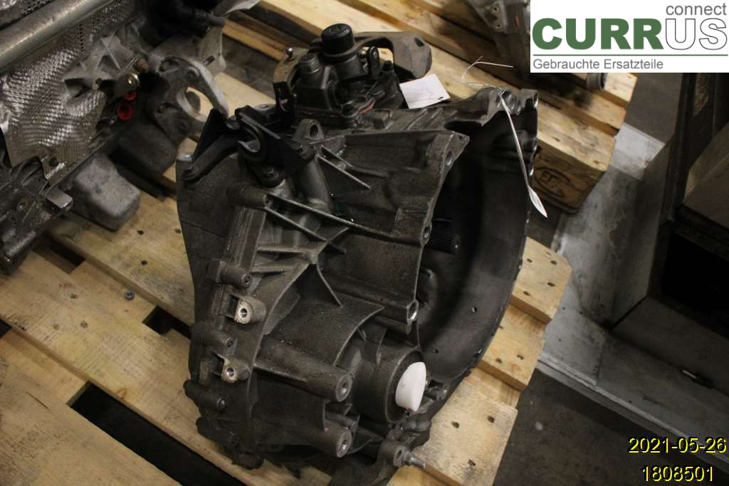 VOLVO V40  CROSS COUNTRY 13-19 Gearbox (6-speed) 36012464 D4204T14