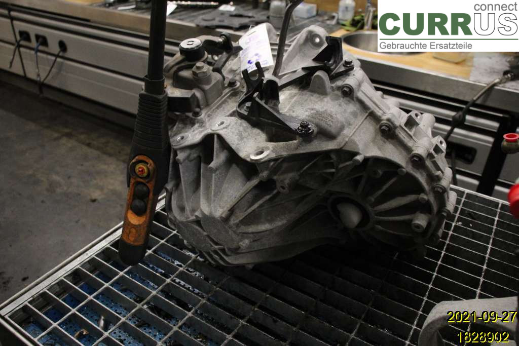 VOLVO S60  14-18 Gearbox (6-speed) 36012742 D4204T9