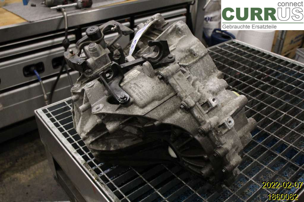 VOLVO V60 CROSS COUNTRY  16-18 6-Gang-Getriebe 36010267 D4204T14