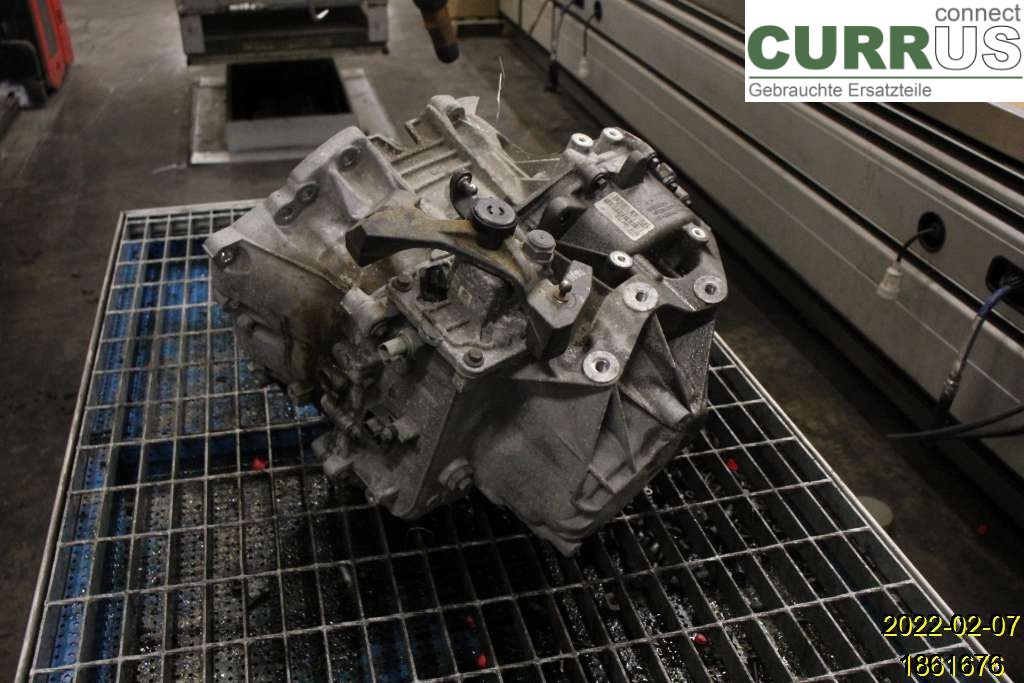 VOLVO V60  14-18 6-Gang-Getriebe 36010266 D4204T5