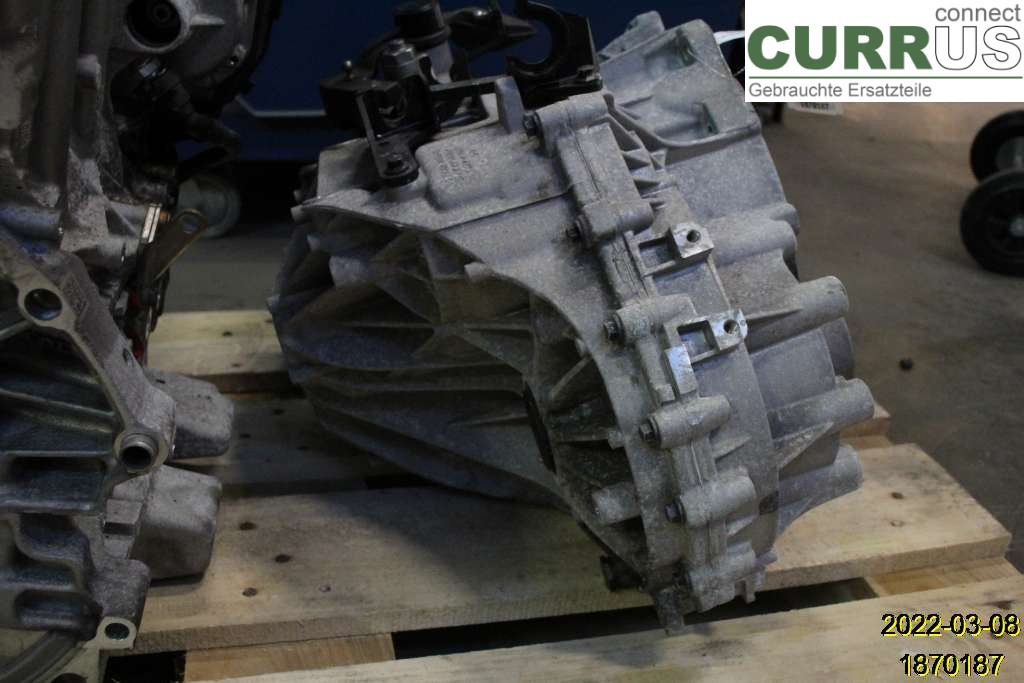 VOLVO V60  19- Gearbox (6-speed) 36012750 D4204T14