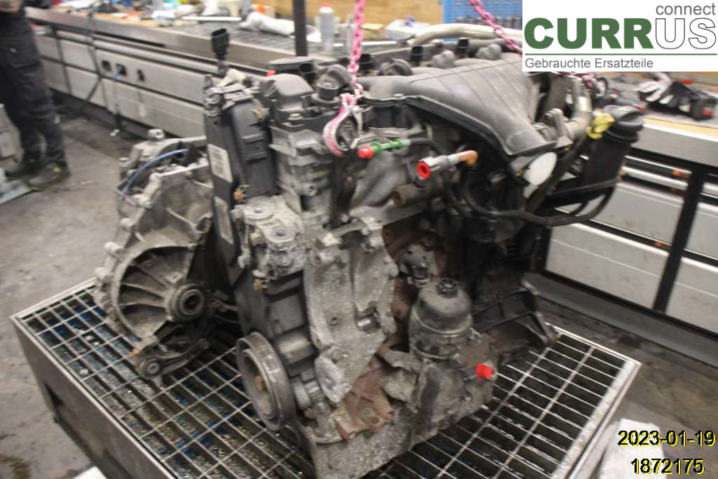 VOLVO S40      08-12 Motor 8252346 D4204T