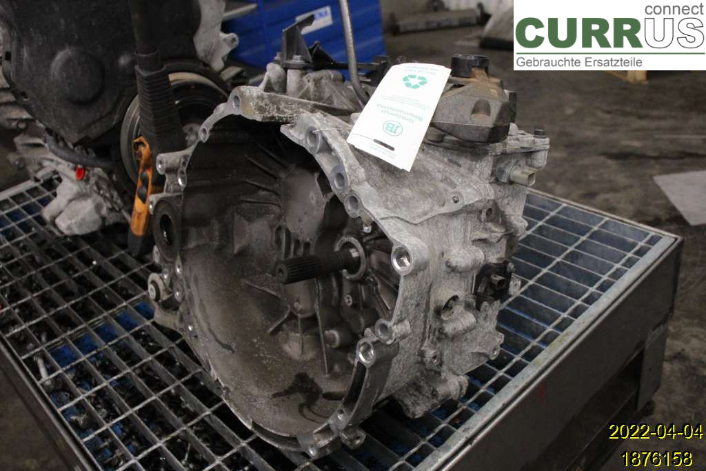 VOLVO V60  14-18 Gearbox (6-speed) 36012742 D4204T9