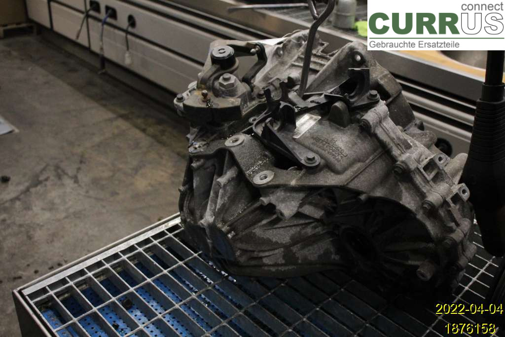 VOLVO V60  14-18 Gearbox (6-speed) 36012742 D4204T9