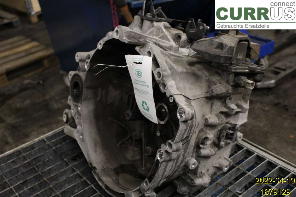 VOLVO XC70  14-16 Gearbox (6-speed) 36010267 D4204T5